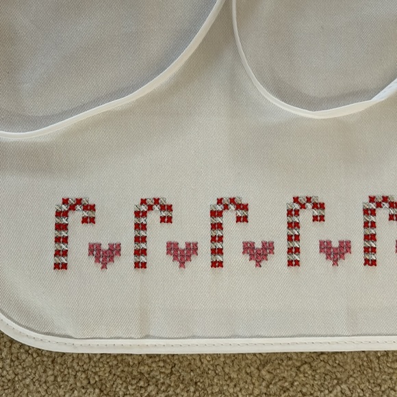 Hand embroidered adult and child Christmas aprons White washable apron - Picture 8 of 14